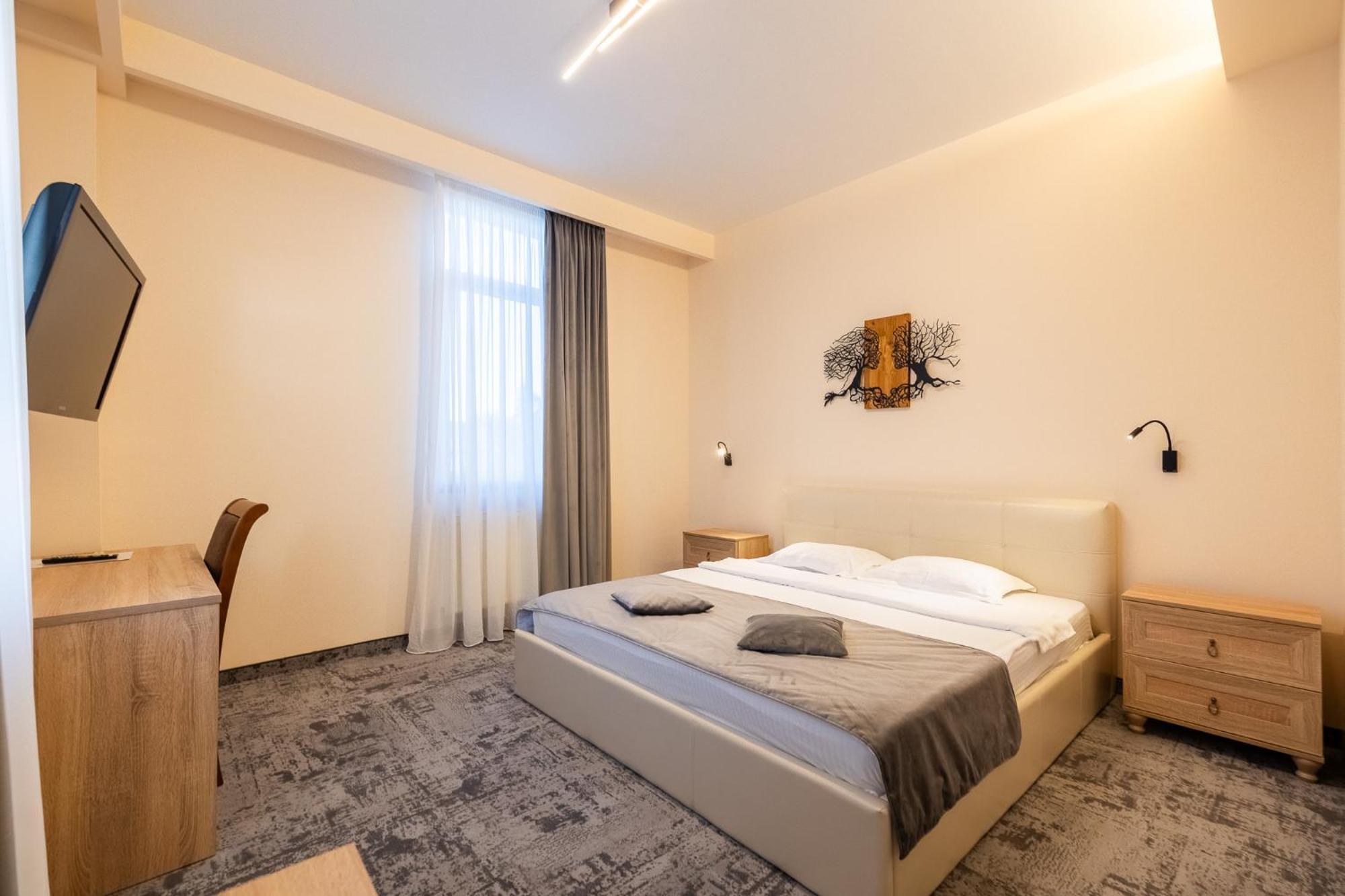 Pensiunea Floarea Soarelui Brasov Ngoại thất bức ảnh
