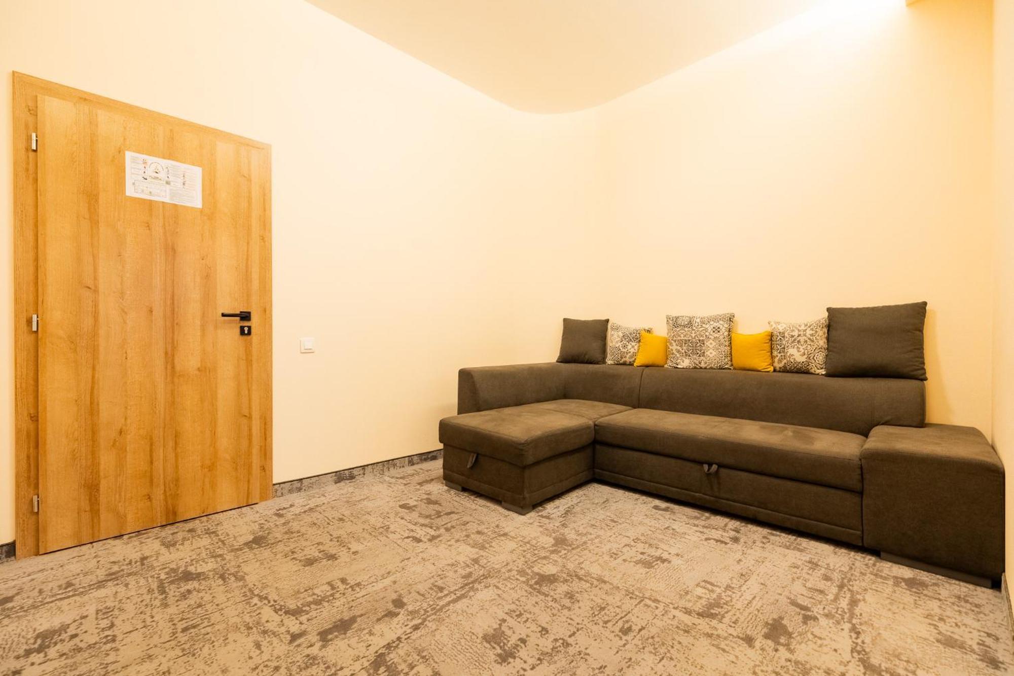 Pensiunea Floarea Soarelui Brasov Ngoại thất bức ảnh