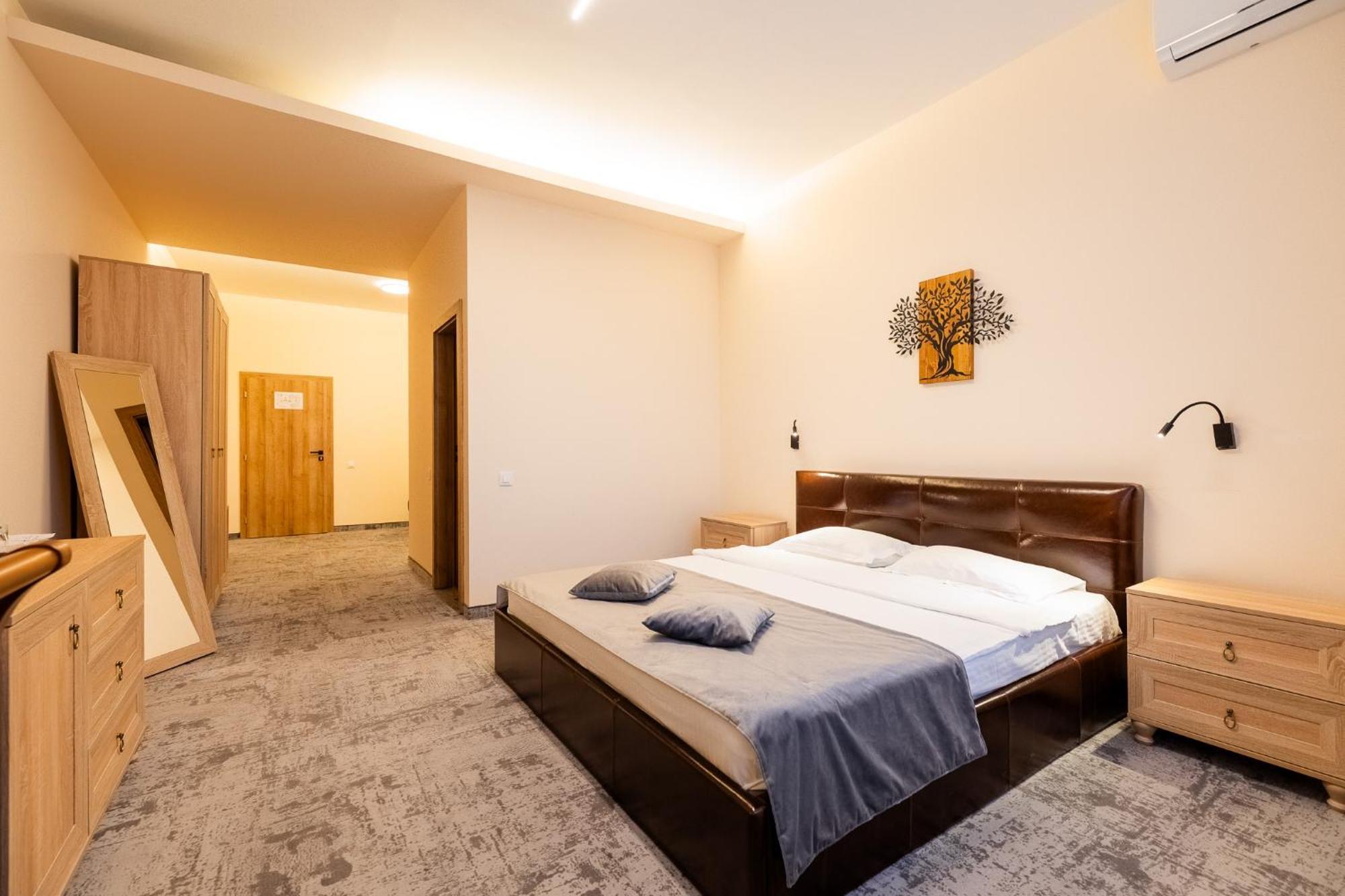 Pensiunea Floarea Soarelui Brasov Ngoại thất bức ảnh